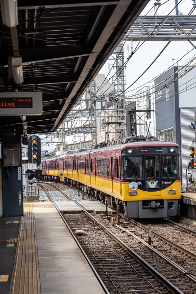 obligatory train photo